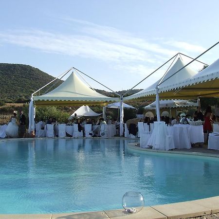 Hotel Ristorante La Tana Di Li Mazzoni Trinità dʼAgultu 외부 사진