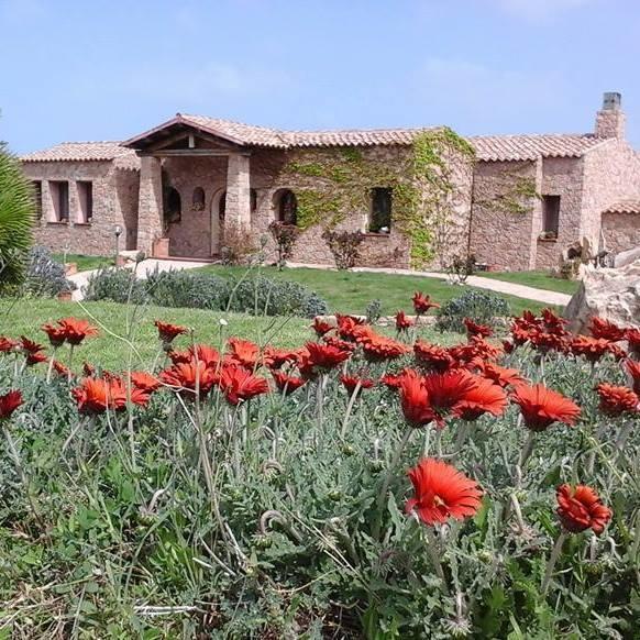 Hotel Ristorante La Tana Di Li Mazzoni Trinità dʼAgultu 외부 사진